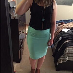 LuLaRoe Mint  Pencil Skirt EUC
